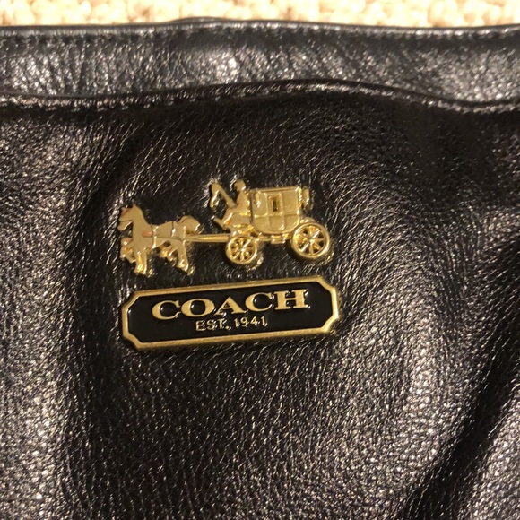Hardly used original coach purseJ1294-22263 - Picture 3 of 6
